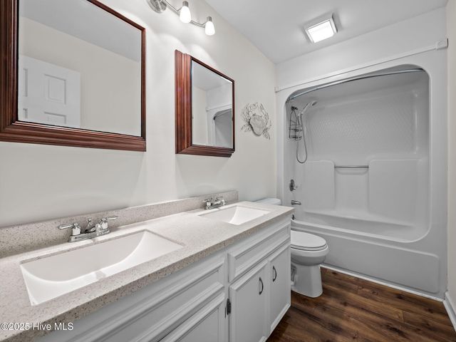 131 Oakleaf Drive, Atlantic Beach, NC 28512