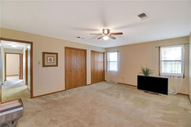 341 South Loop 497, Kenney, TX 77452