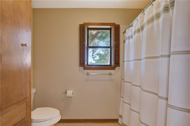 341 South Loop 497, Kenney, TX 77452