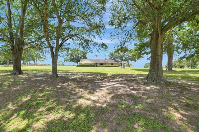 341 South Loop 497, Kenney, TX 77452