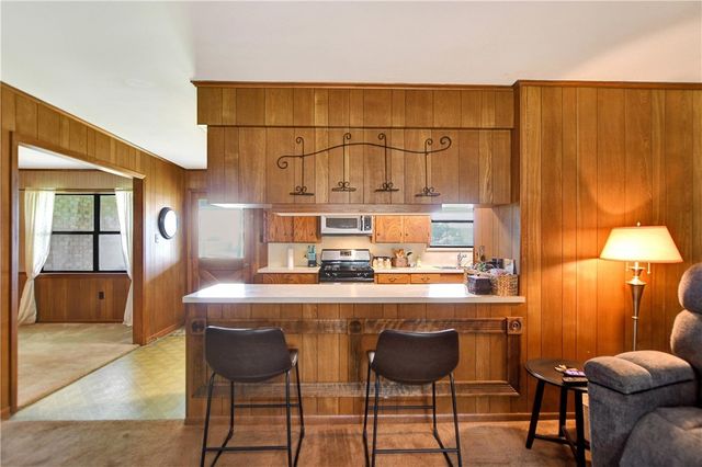 341 South Loop 497, Kenney, TX 77452