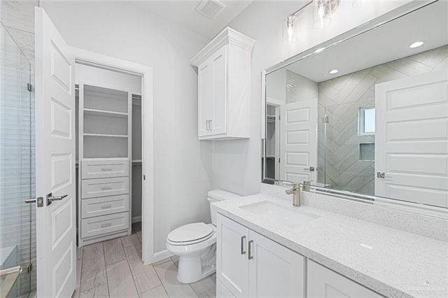 2700 Dichoso Avenue, Donna, TX 78537