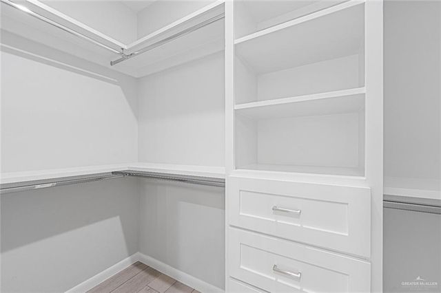 2700 Dichoso Avenue, Donna, TX 78537