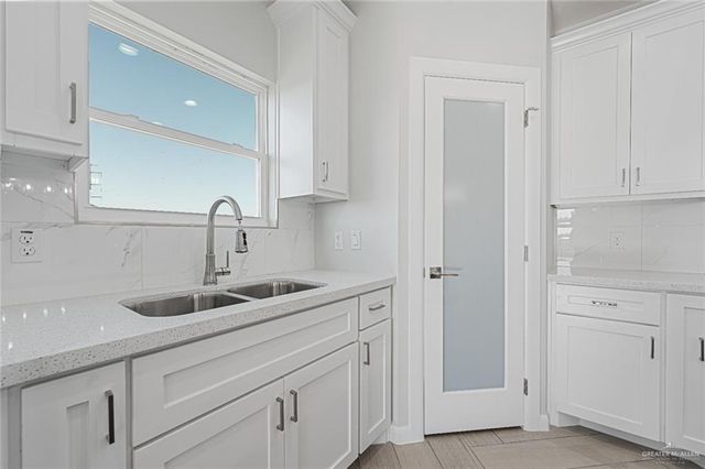 2700 Dichoso Avenue, Donna, TX 78537