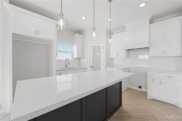 2700 Dichoso Avenue, Donna, TX 78537