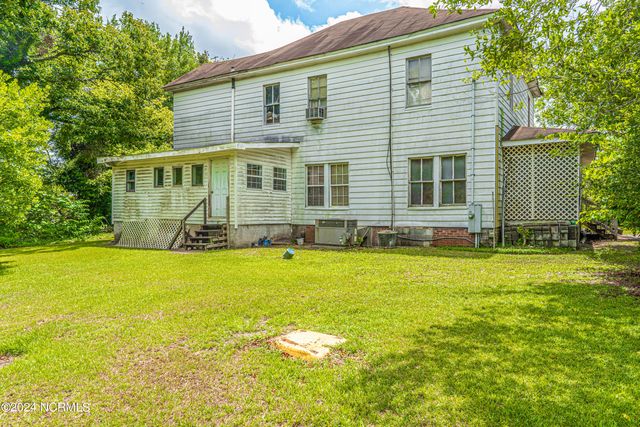 801 Monroe Street, Carthage, NC 28327