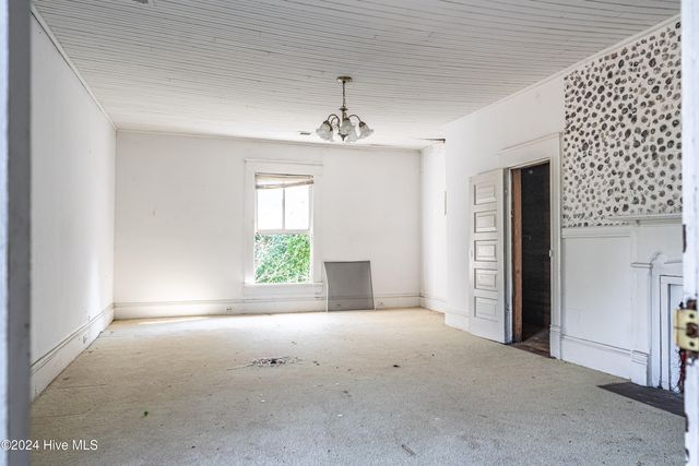801 Monroe Street, Carthage, NC 28327