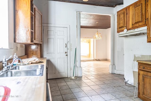 801 Monroe Street, Carthage, NC 28327