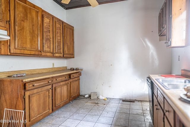 801 Monroe Street, Carthage, NC 28327