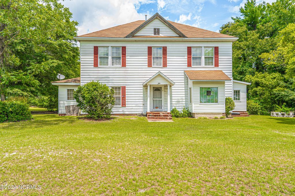 801 Monroe Street, Carthage, NC 28327