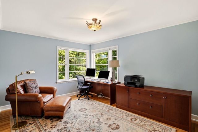 1703 S Upper Terrace Rd, Spokane, WA 99203