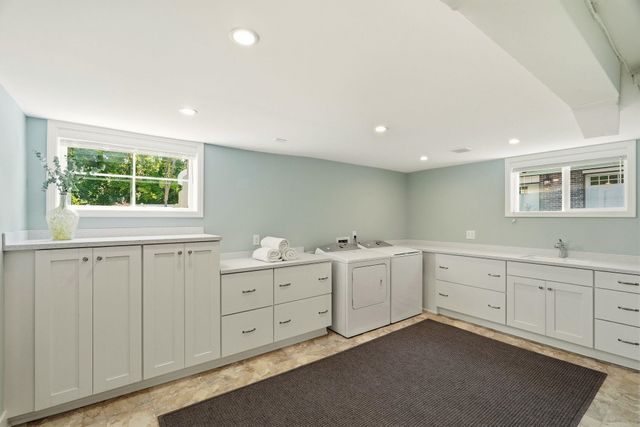 1703 S Upper Terrace Rd, Spokane, WA 99203