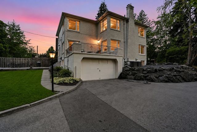 1703 S Upper Terrace Rd, Spokane, WA 99203