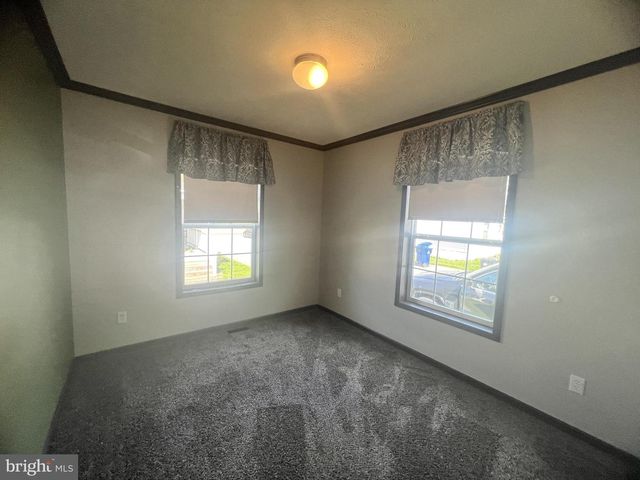 221 JAMIE LN, Sadsburyville, PA 19369