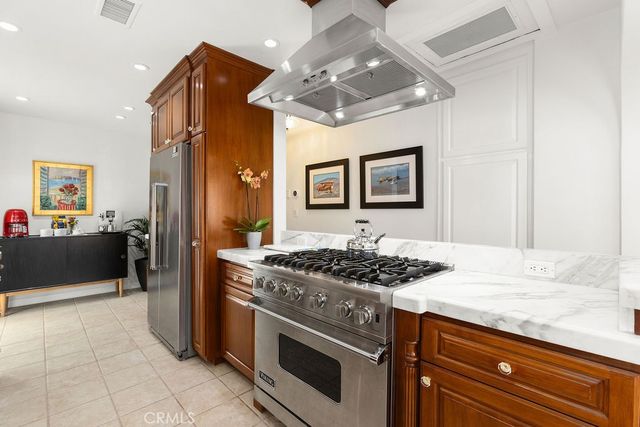 157 Pomona, Long Beach, CA 90803