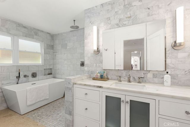 157 Pomona, Long Beach, CA 90803