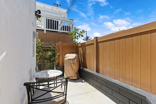 157 Pomona, Long Beach, CA 90803