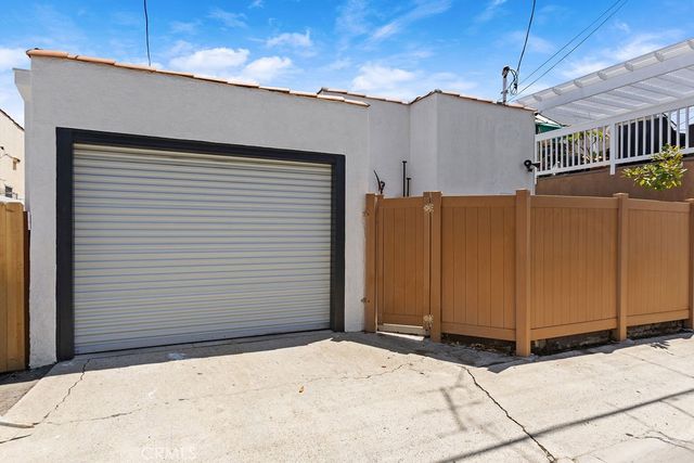 157 Pomona, Long Beach, CA 90803