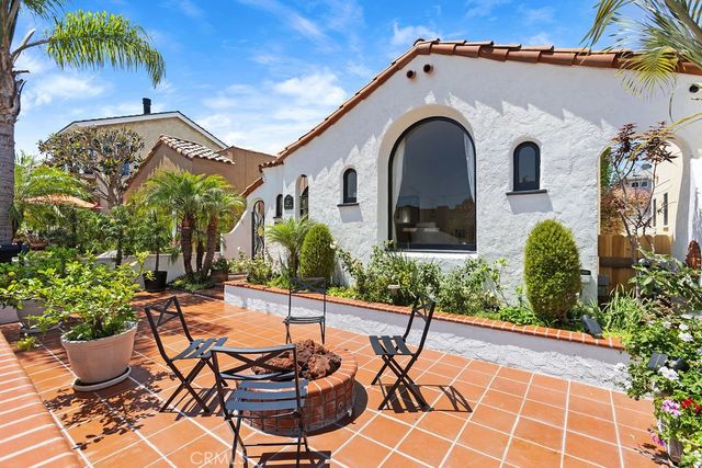 157 Pomona, Long Beach, CA 90803