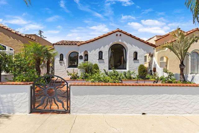 157 Pomona, Long Beach, CA 90803