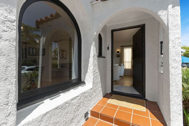 157 Pomona, Long Beach, CA 90803
