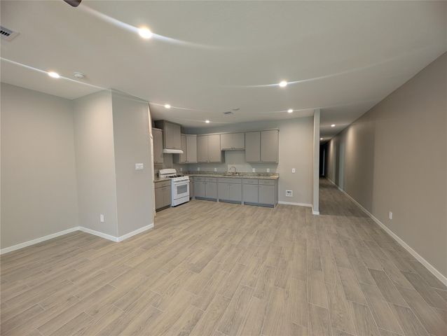 7745 Swiftwater Lane A, Houston, TX 77075