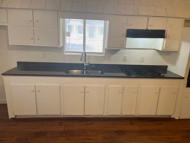 711 Hall Street, Lancaster, TX 75146