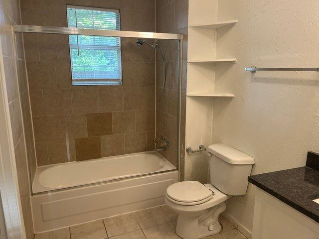 711 Hall Street, Lancaster, TX 75146