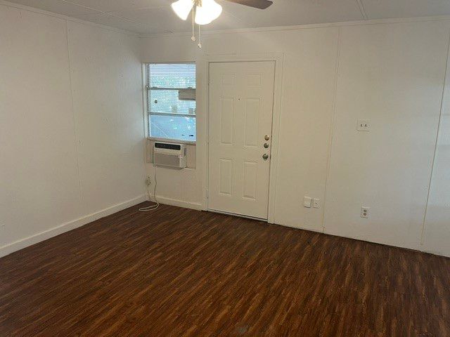 711 Hall Street, Lancaster, TX 75146