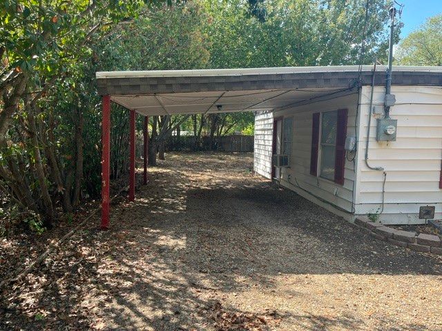 711 Hall Street, Lancaster, TX 75146