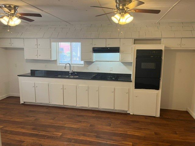 711 Hall Street, Lancaster, TX 75146