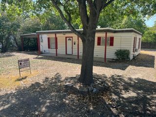 711 Hall Street, Lancaster, TX 75146