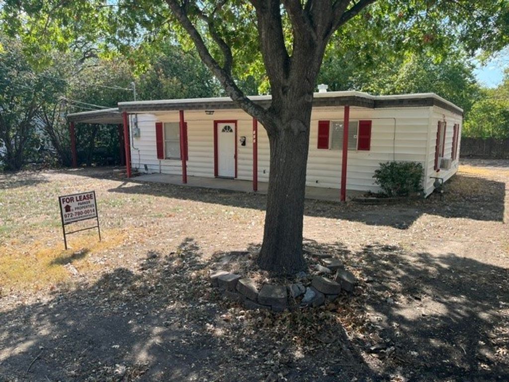 711 Hall Street, Lancaster, TX 75146