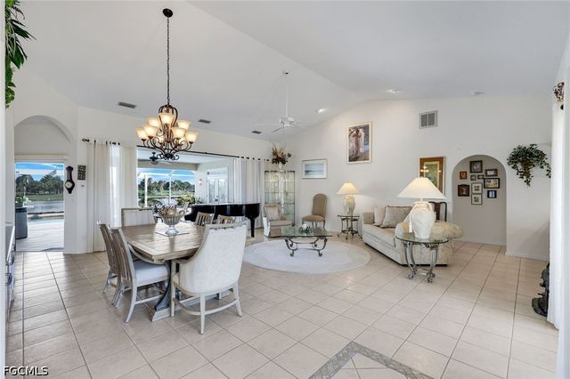 16111 Forest Oaks DR, Fort Myers, FL 33908