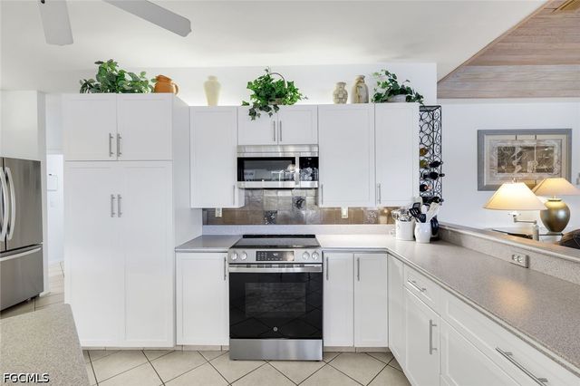 16111 Forest Oaks DR, Fort Myers, FL 33908