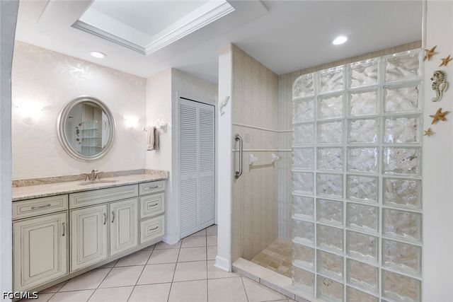 16111 Forest Oaks DR, Fort Myers, FL 33908
