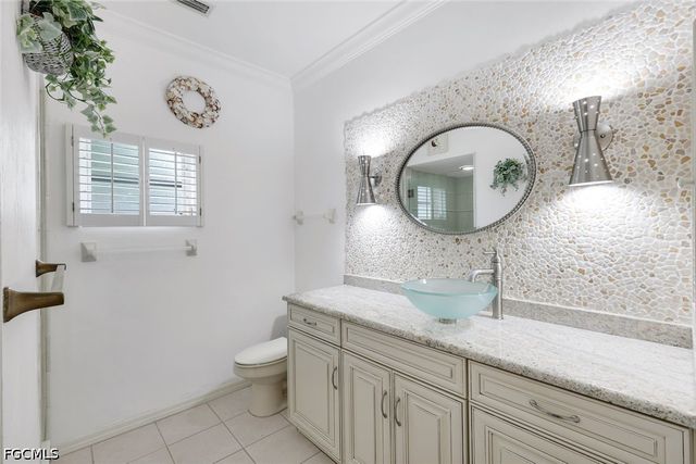 16111 Forest Oaks DR, Fort Myers, FL 33908