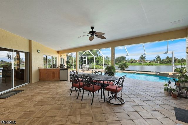 16111 Forest Oaks DR, Fort Myers, FL 33908