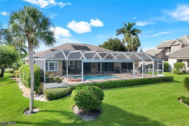 16111 Forest Oaks DR, Fort Myers, FL 33908