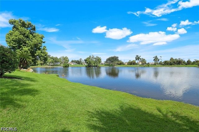 16111 Forest Oaks DR, Fort Myers, FL 33908