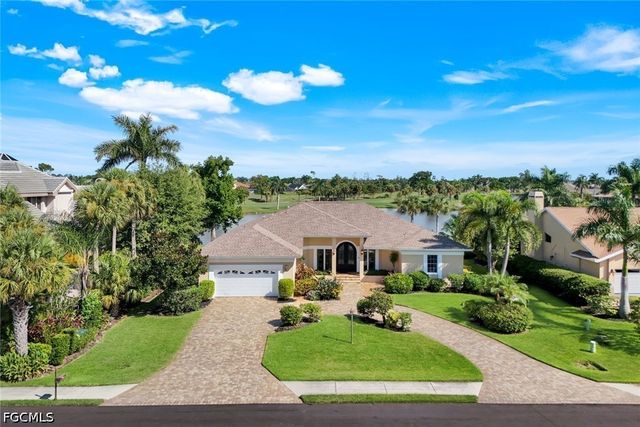 16111 Forest Oaks DR, Fort Myers, FL 33908