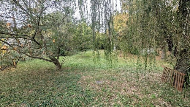 13516 12 Street, Grandview, MO 64030