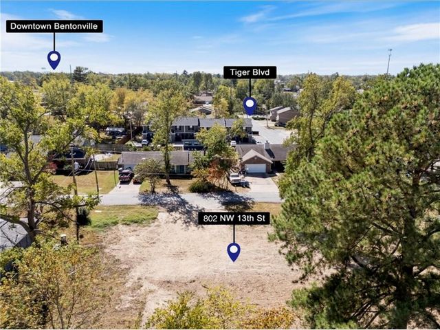802 NW 13th Street, Bentonville, AR 72712