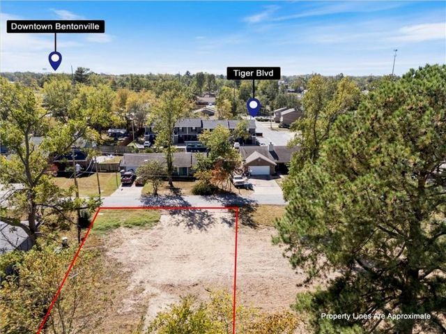 802 NW 13th Street, Bentonville, AR 72712