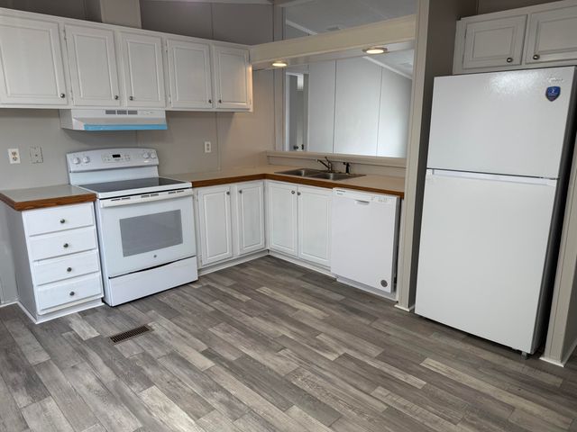 10685 Jefferies Highway, Walterboro, SC 29488