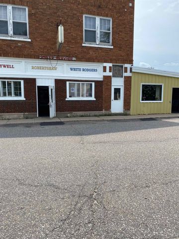 1101 West Breen Avenue, Kingsford, MI 49802