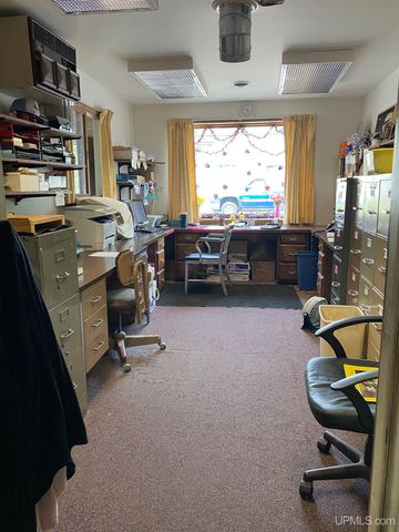 1101 West Breen Avenue, Kingsford, MI 49802