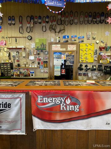 1101 West Breen Avenue, Kingsford, MI 49802