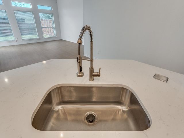 8017 Ship Street, Frisco, TX 75035