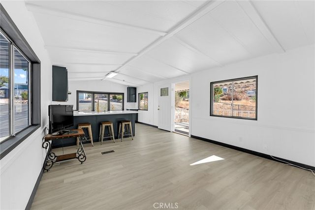 1700 S State 82, Hemet, CA 92543
